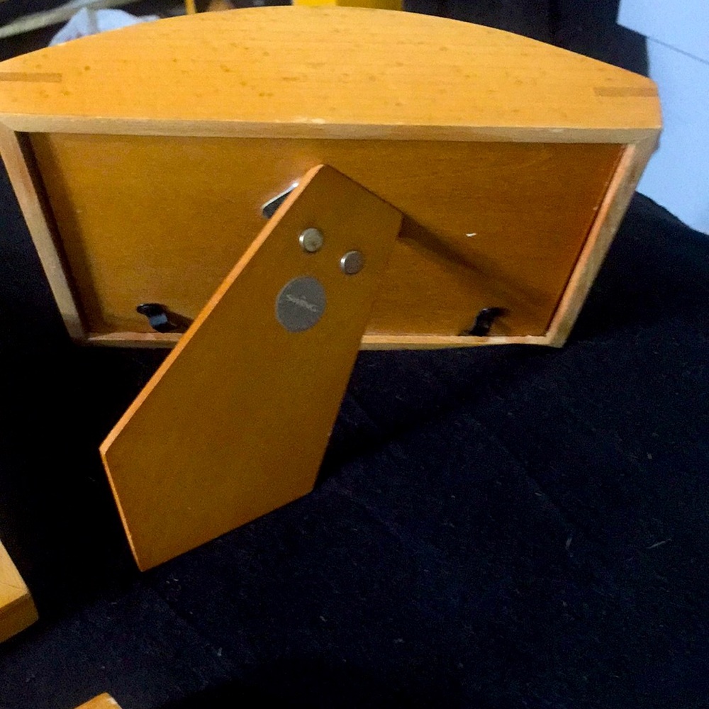 Picture frames - Picture 3 of 5